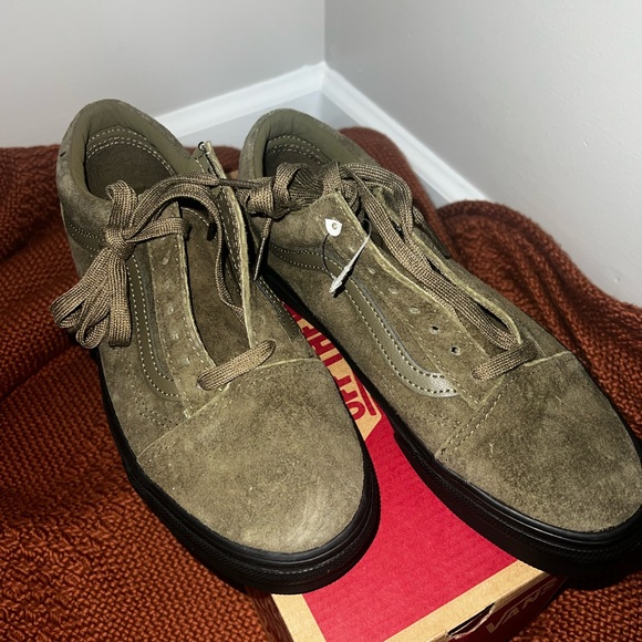 Brand New Vans Wmns size 8/ Men size 6.5 - Picture 2 of 7